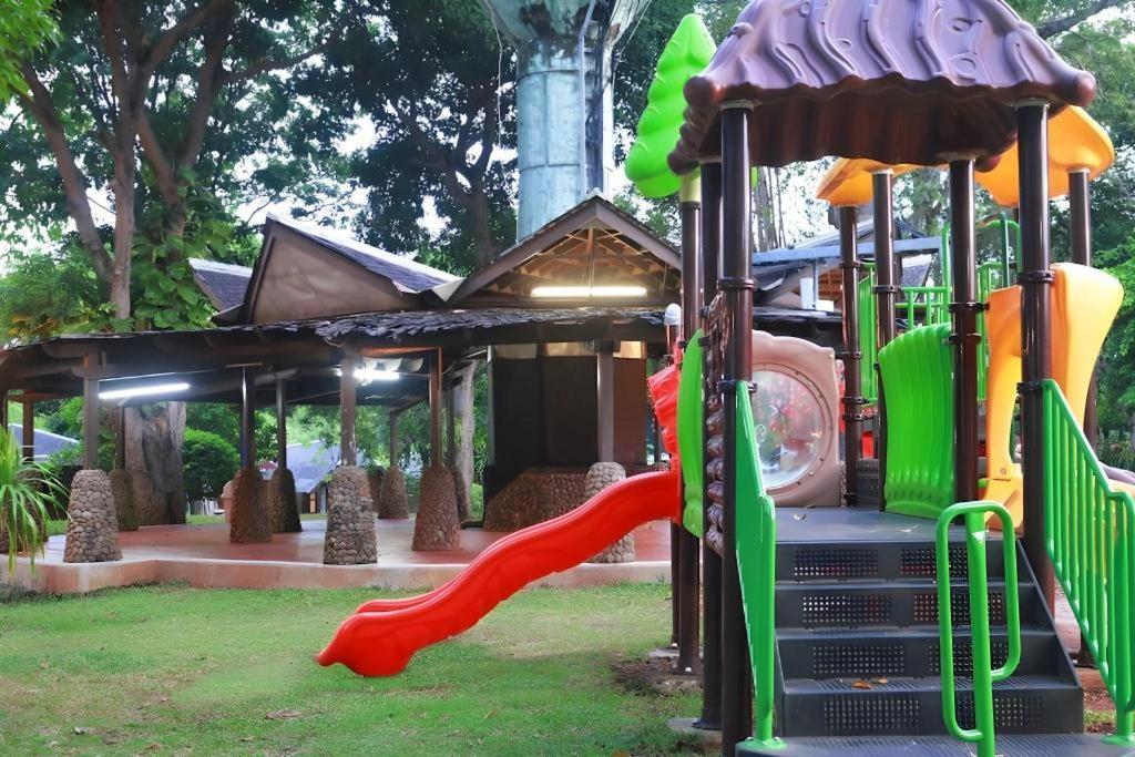 Hotel Putri Duyung Ancol Yakarta Exterior foto